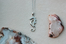 Load image into Gallery viewer, Sea Horse Necklace

