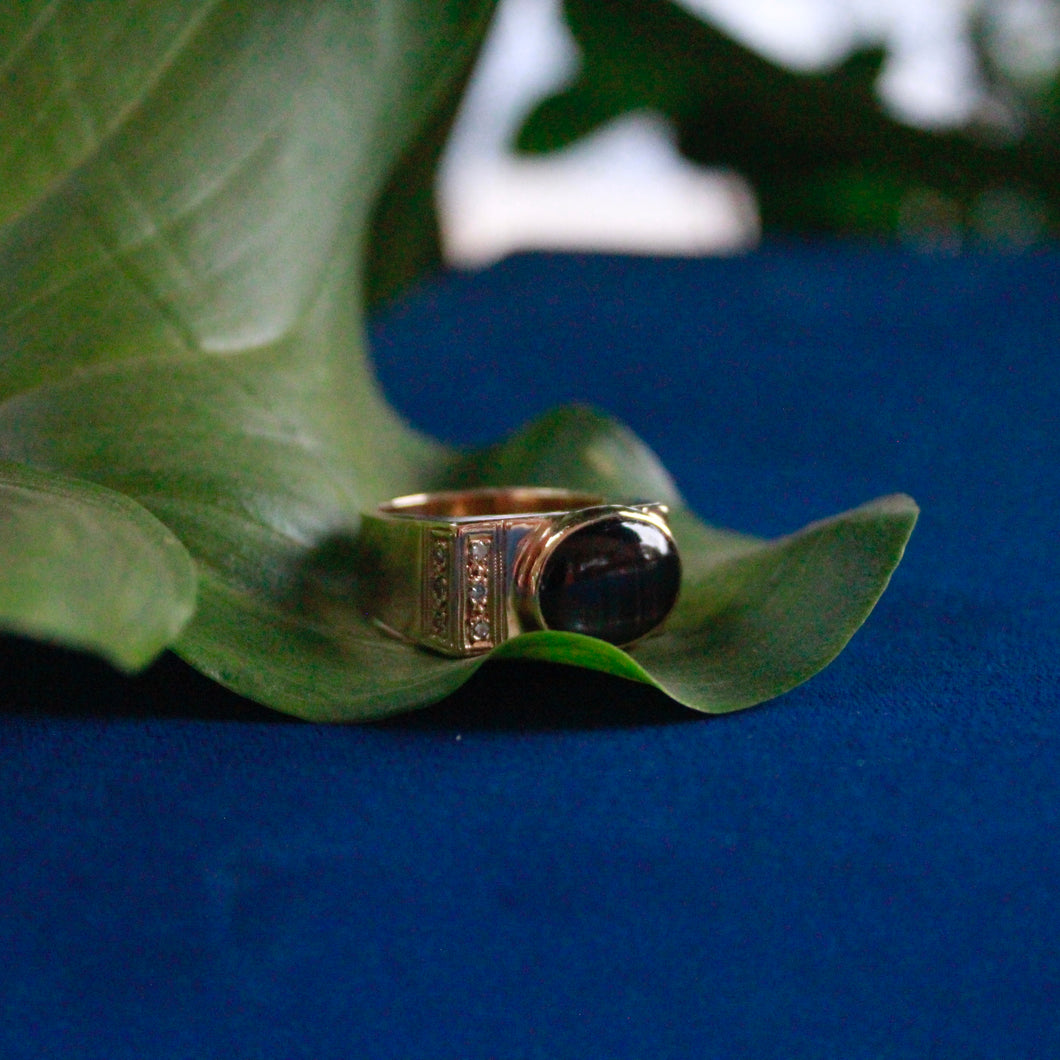 Oval Star Ring